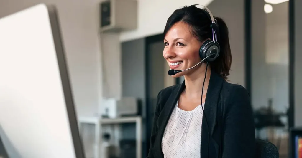 how an after-hours call answering service works
